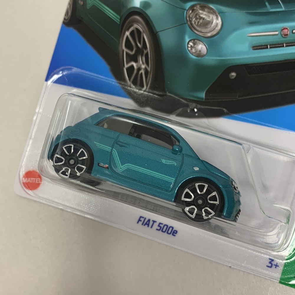Hot Wheels Fiat 500e HW green speed car toy new by Mattel 144/250 - Picture 11 of 17